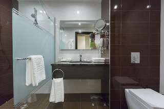 Отель Ararat Resort Tsaghkadzor Цахкадзор Улучшенный четырехместный номер-3